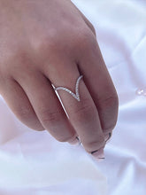 Load image into Gallery viewer, Our Olivi Ring is adorned with shimmering cubic zirconia stones, this ring is perfect on its own or stacked with other stylish rings. Hand-polished to perfection, you will love wearing this ring on its own or stacking it with other pieces to make the look more unique. Material: 925 Sterling Silver, Cubic Zirconia Design: Rain Drop Weight: 1.9g